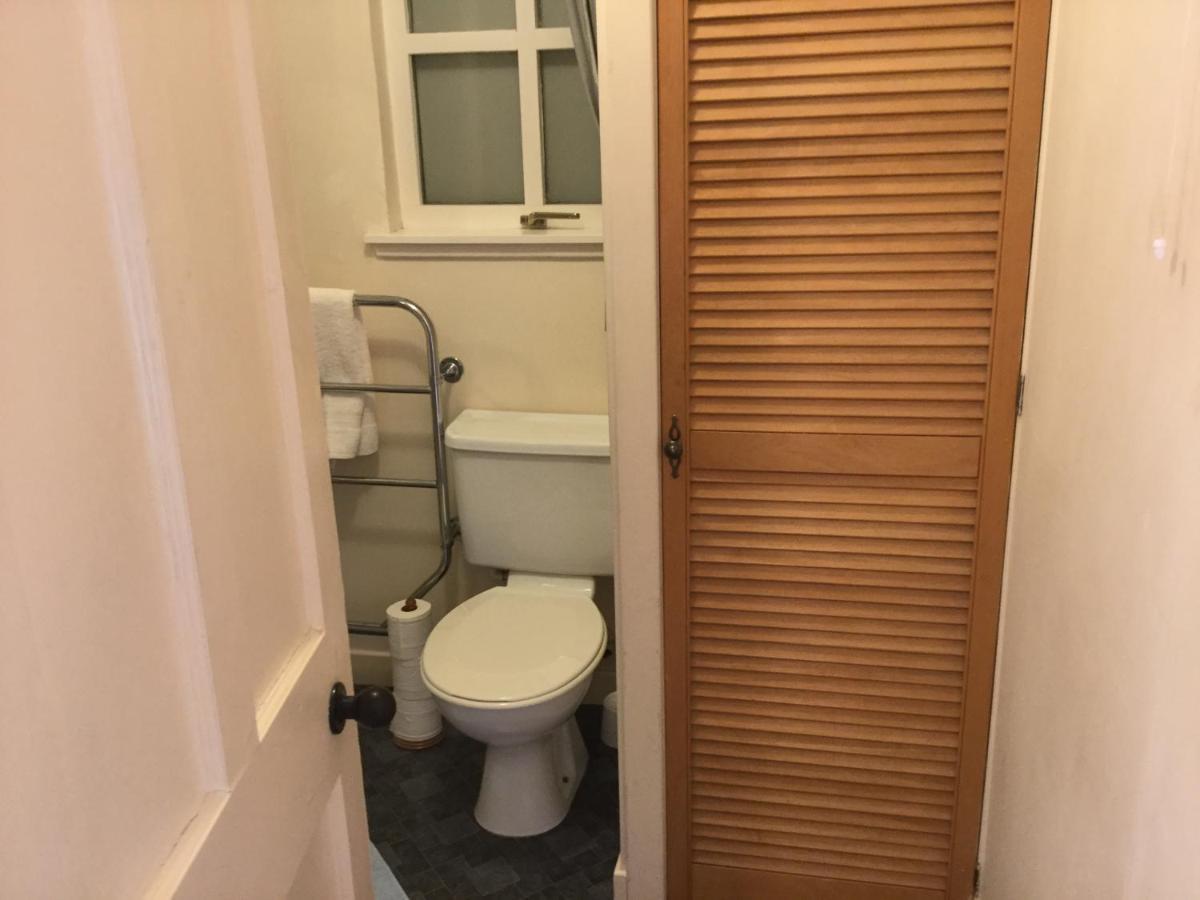 אינברנס Three-Bedroom Old Cottage Free Parking מראה חיצוני תמונה